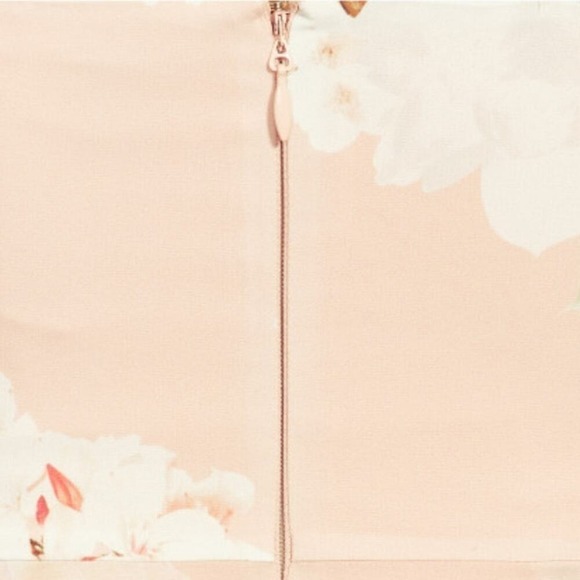 City Chic Powder‎ Floral mauve Maxi Dres plus size XL 22 new!! - Picture 8 of 13